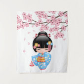 舞妓こけし人形 – 青い着物芸者ガール タペストリー (正面)