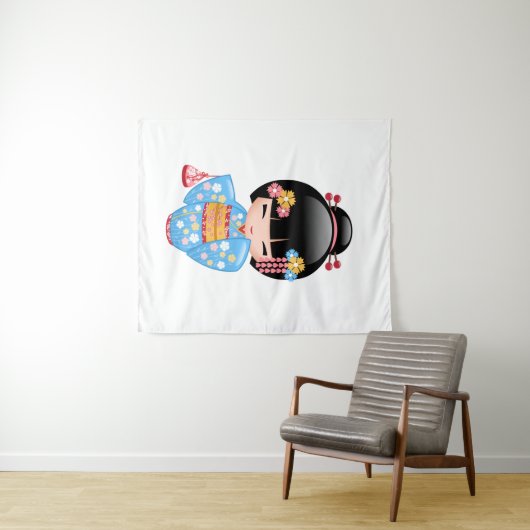 舞子こけし人形 – かわいい日本の芸者ガール タペストリー (インサイチュ(横))