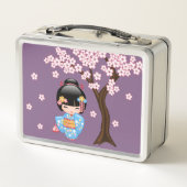 舞子こけし人形 – かわいい日本の芸者ガール メタルランチボックス (裏面)
