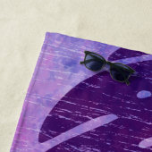 舞海ハワイアンモンステラ葉タイ – 染料ブレンドパープル ビーチタオル (インサイチュ)