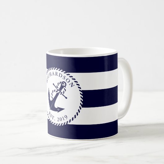 航海のいかりネイビーブルーとホワイトのストライプ家族 コーヒーマグカップ (正面右)