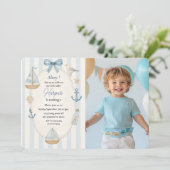 航海のお誕生日写真 | パステルブルーの帆船 招待状 (スタンド正面)