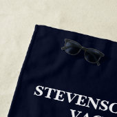 航海のでフェイクなグリッターの家族休暇の青いいかり ビーチタオル (インサイチュ)