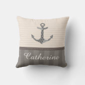 航海のなベージュ色およびブラウンのいかりの名前をカスタムする クッション (裏面)