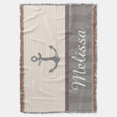 航海のなベージュ色およびブラウンのいかりの名前をカスタムする スローブランケット (正面縦)
