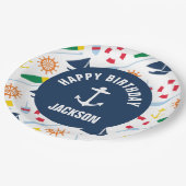 航海のな男の子のパーソナライズなハッピーバースデーのプレート ペーパープレート (アングル)