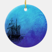 航海のな船及びタコ セラミックオーナメント (裏面)