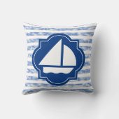 航海のな青い縞が付いている帆ボートのシルエット クッション (裏面)