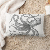 航海のなsteampunkのタコのヴィンテージのビーチはkraken ランバークッション (ブランケット)