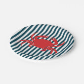 航海のの赤いカニは縞で飾ります ペーパープレート (アングル)