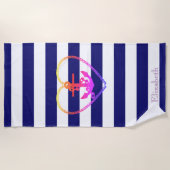 航海のカラフルいかりネイビーブルーストライプ ビーチタオル (正面)