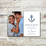 航海のビーチ結婚式写真の保存日付 案内ポストカード<br><div class="desc">招待状あなたの愛する人々を特別な日にこの航海のビーチ写真の結婚式は日付はがきを保存する。シックなコンテンポラリーデザインを搭載し、このハガキは、あなたの日付を予約する結婚あなたの近日家族と友人を発表する完璧な結婚方法である。</div>