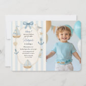 航海の誕生日写真 | パステルブルーセーリングボート 招待状 (正面)