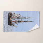 航海の魚釣りボートブルースカイズ ハンドタオル (ハンドタオル)