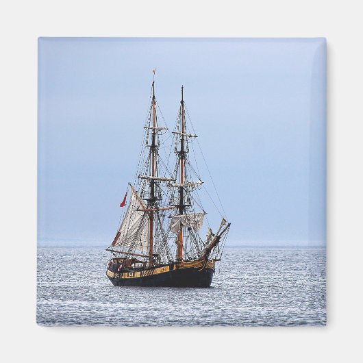 航海の魚釣りボートブルースカイズ マグネット (正面)