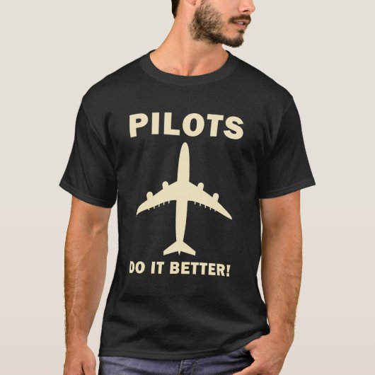 航空おもしろい飛んでいる機おもしろいパイロット Tシャツ (正面)