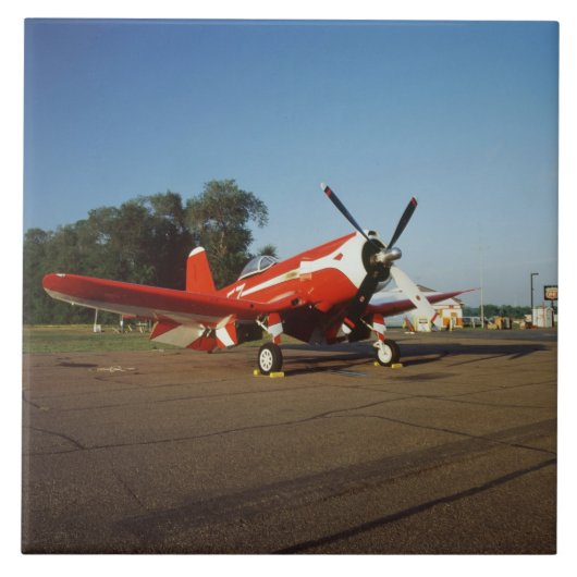 航空ショーでのF2G-1D シューパーコルセア タイル (正面)