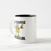 航空交通管制官のTシャツおよびギフト ツートーンマグカップ (正面左)
