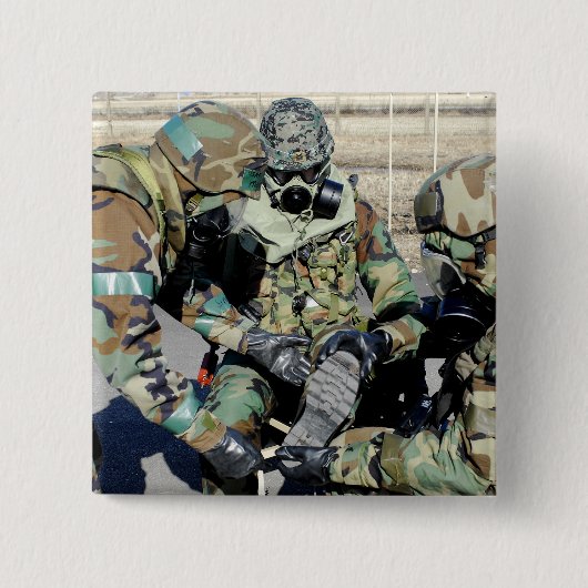 航空兵は韓国陸軍兵士を補佐する 缶バッジ (正面)