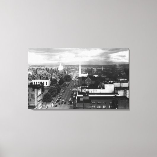 航空写真からのサレムまたはタウンビュー キャンバスプリント (正面)
