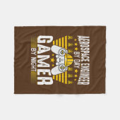 航空宇宙工学エンジニアリングゲーム フリースブランケット (正面(横))