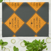 航空機の低飛んでいる注意✈️ キッチンタオル (折り畳み)