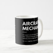 航空機整備士のユーモアあるエンジニアの定義 コーヒーマグカップ (正面右)