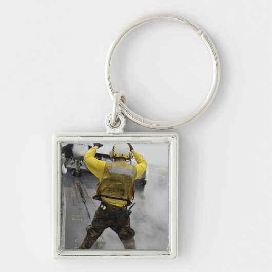 航空機長がF/A-18Cホーネットに合図する キーホルダー (正面)