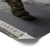 航空機長がF/A-18Cホーネットに合図する ポスター (角)