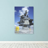 航空部の船員がスプリンクラシステムをテストする キャンバスプリント (インサイチュ (ウッドフロア))