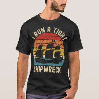 船が沈没しても私の統率力は健在 面白い ビンテージ 船長グッズ Tシャツ