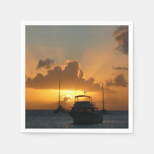 船と日没の熱帯海 スタンダードカクテルナプキン (正面)