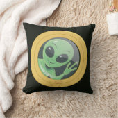 船の舷窓から手を振る宇宙人 おもしろい密航者 クッション (ブランケット)