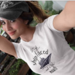 船を向けてナウティクルーズ船に乗ろう Tシャツ<br><div class="desc">このデザインはデジタルアートを使って作成された。スタイルオプションの下の[詳細] >>を選択して、このシャツのスタイルを変更できる。ボタンをパーソナライズされた押しクリックて色を変えて、名前、イニシャル、または単語を追加するお気に入りのこと。私は連絡colorflowcreations@gmail.comで私はもし、このデザインを別の製品に持つ必要がある。オリジナル抽象芸術絵画アクリルをwww.etsy.com/colorflowartで購入。www.facebook.com/colorflowcreations、www.instagram.com/colorflowcreations、www.twitter.com/colorflowart、後を追およびwww.pinterest.com/colorflowcreationsで自分の創造や自分の情報を見る。</div>