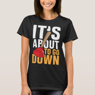 船を降りて漏れ口を直すところだ Tシャツ