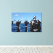 船乗りが埋葬時に銃を発砲する キャンバスプリント (インサイチュ (ウッドフロア))