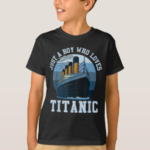 船乗り好きの少年に限る Tシャツ