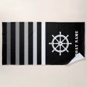 船舶用車輪ヘルムあなたのボート名ネイビーブラック ビーチタオル (正面)