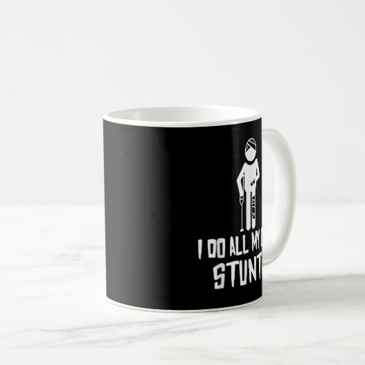 良いおもしろいけがの脚、壊れた脚を取得する私は自分の仕事 コーヒーマグカップ (正面右)