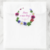 良い一日を赤紫色の白い花のリース ラウンドシール (バッグ)