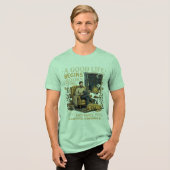 「良い人生は本と忠実な犬から始まる」 トライブレンドＴシャツ (正面全面)