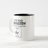 良い化学ユーモアのあるはアルゴンの贈り物をジョークおもしろいにする ツートーンマグカップ (正面左)