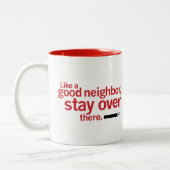 良おもしろいき隣人の社会的距離 ツートーンマグカップ (左)