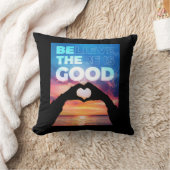 良信じいハートグラフィックがある クッション (ブランケット)