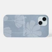 色あせたコスモスの花のシルエット淡い色の（青） iPhone 16ケース (裏面横)