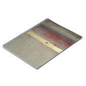 色あせた緑、赤、青、黄色の錆びた ノートブック (左側)