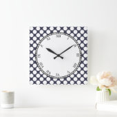 色で白いカラフルな水玉模様のローマディジット スクエア壁時計 (ホーム)