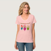 色とりどりのプランターの野の花 Tシャツ (正面フル)