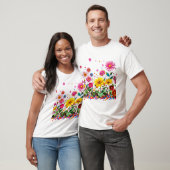色とりどりの花が咲き誇る Tシャツ (ユニセックス)