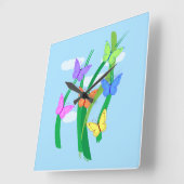 色とりどりの蝶と空 スクエア壁時計 (傾斜)